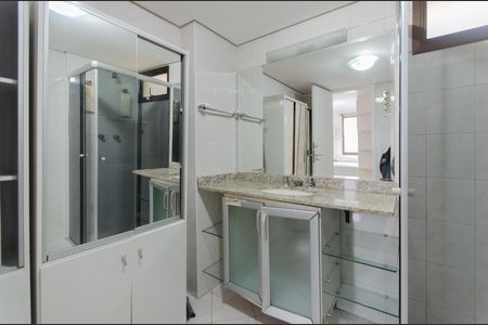Studio à venda com 65m², 2 quartos e 1 vaga Studio à venda com 65m², 2 quartos e 1 vagaBanheiro da Suíte
