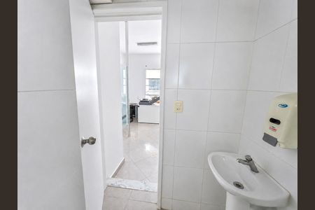 Apartamento para alugar com 81m², 2 quartos e sem vaga Apartamento para alugar com 81m², 2 quartos e sem vagaBanheiro da Suíte
