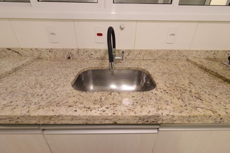 Apartamento à venda com 63m², 2 quartos e 1 vagaSala / Cozinha - Pia