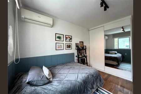 Casa à venda com 366m², 4 quartos e 3 vagas
