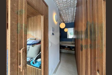 Casa à venda com 366m², 4 quartos e 3 vagas