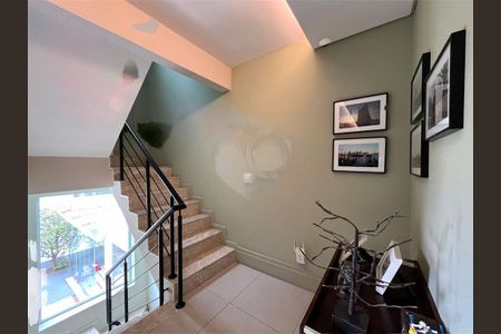 Casa à venda com 366m², 4 quartos e 3 vagas