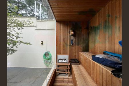 Casa à venda com 366m², 4 quartos e 3 vagas