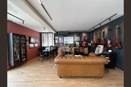 Casa à venda com 4 quartos, 366m² em Santo Amaro, São Paulo