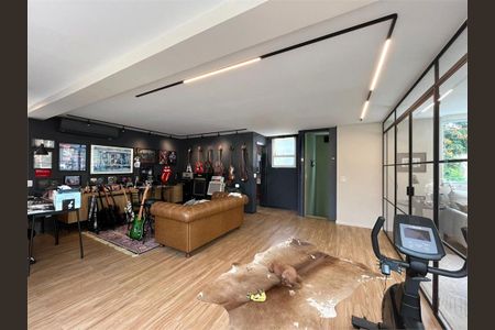 Casa à venda com 366m², 4 quartos e 3 vagas
