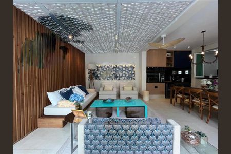 Casa à venda com 366m², 4 quartos e 3 vagas