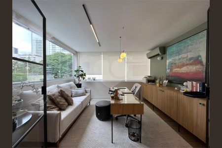 Casa à venda com 4 quartos, 366m² em Santo Amaro, São Paulo