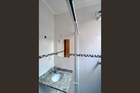 Casa para alugar com 52m², 2 quartos e 1 vaga Casa para alugar com 52m², 2 quartos e 1 vagaBanheiro da Suíte 2