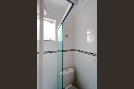 Casa para alugar com 52m², 2 quartos e 1 vaga Casa para alugar com 52m², 2 quartos e 1 vagaBanheiro da Suíte 2