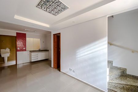 Sala de casa para alugar com 2 quartos, 52m² em Chácara Mafalda, São Paulo
