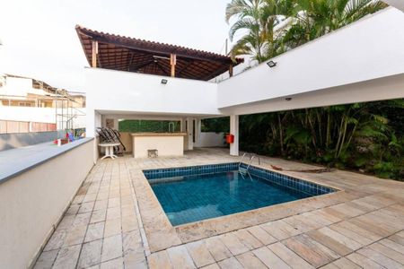Apartamento à venda com 3 quartos, 210m² em Grajaú, Rio de Janeiro