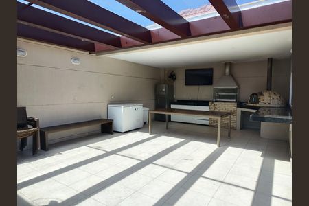 Apartamento à venda com 99m², 2 quartos e 1 vagaÁrea comum