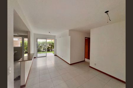 Apartamento à venda com 99m², 2 quartos e 1 vagaSala