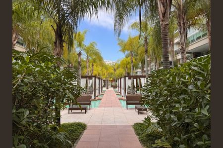 Apartamento à venda com 99m², 2 quartos e 1 vagaÁrea comum