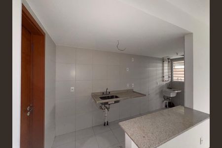 Apartamento à venda com 99m², 2 quartos e 1 vagaCozinha e Área de Serviço