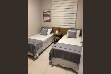 Apartamento para alugar com 74m², 3 quartos e 1 vaga Apartamento para alugar com 74m², 3 quartos e 1 vagaQuarto