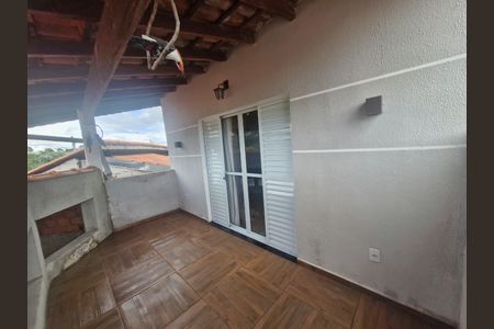 Casa para alugar com 220m², 4 quartos e 3 vagas Casa para alugar com 220m², 4 quartos e 3 vagasÁrea externa