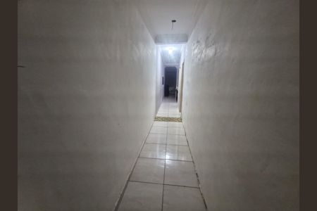 Corredor de casa para alugar com 4 quartos, 220m² em Vila Pomar, Mogi das Cruzes