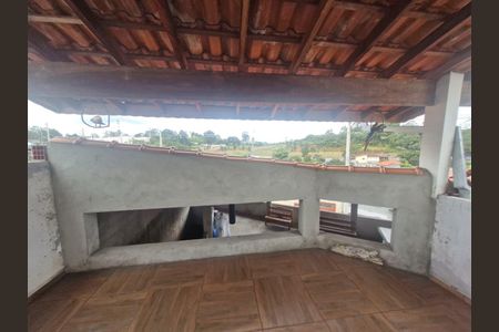Área externa de casa para alugar com 4 quartos, 220m² em Vila Pomar, Mogi das Cruzes