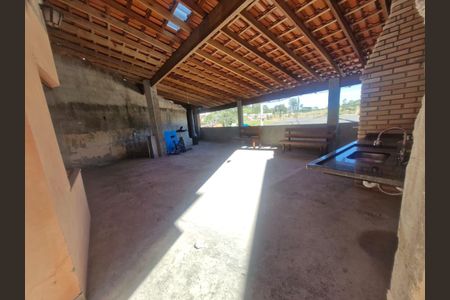 Área externa de casa para alugar com 4 quartos, 220m² em Vila Pomar, Mogi das Cruzes