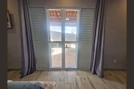 Casa para alugar com 220m², 4 quartos e 3 vagas Casa para alugar com 220m², 4 quartos e 3 vagasQuarto