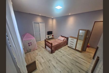 Casa para alugar com 220m², 4 quartos e 3 vagas Casa para alugar com 220m², 4 quartos e 3 vagasQuarto 3
