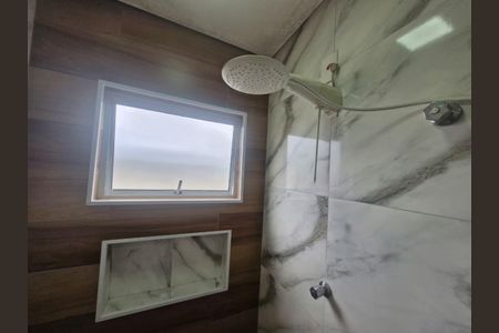Casa para alugar com 220m², 4 quartos e 3 vagas Casa para alugar com 220m², 4 quartos e 3 vagasBanheiro