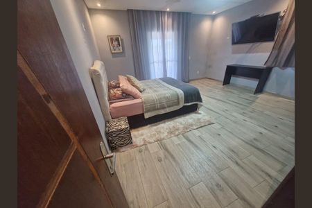 Casa para alugar com 220m², 4 quartos e 3 vagas Casa para alugar com 220m², 4 quartos e 3 vagasQuarto