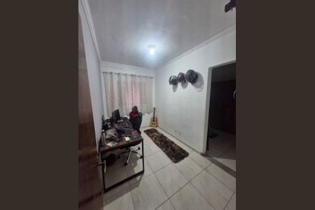 Casa para alugar com 220m², 4 quartos e 3 vagas Casa para alugar com 220m², 4 quartos e 3 vagasQuarto 4