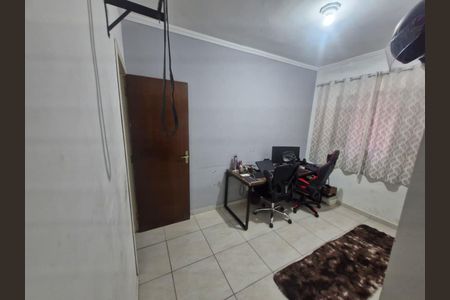 Casa para alugar com 220m², 4 quartos e 3 vagas Casa para alugar com 220m², 4 quartos e 3 vagasQuarto 4