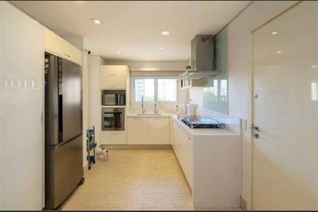 Apartamento à venda com 210m², 3 quartos e 3 vagas
