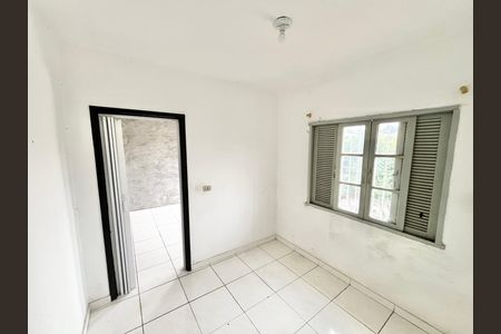 Quarto de casa para alugar com 1 quarto, 50m² em Vila Espanhola, São Paulo