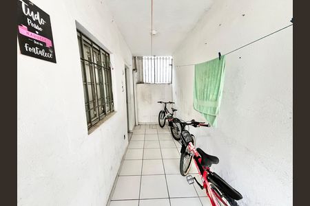 Casa para alugar com 50m², 1 quarto e sem vaga Casa para alugar com 50m², 1 quarto e sem vagaEntrada