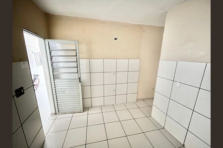 Casa para alugar com 50m², 1 quarto e sem vaga Casa para alugar com 50m², 1 quarto e sem vagaCozinha e Área de Serviço
