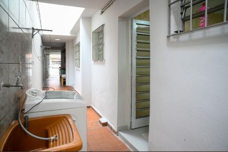 Casa para alugar com 52m², 2 quartos e 1 vaga Casa para alugar com 52m², 2 quartos e 1 vagaÁrea de Serviço
