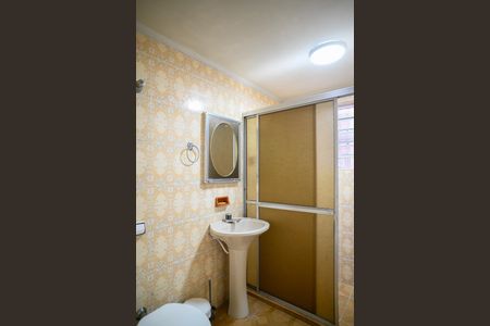 Casa para alugar com 52m², 2 quartos e 1 vaga Casa para alugar com 52m², 2 quartos e 1 vagaBanheiro