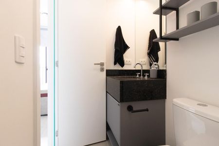 Studio à venda com 19m², 1 quarto e sem vaga Studio à venda com 19m², 1 quarto e sem vagaBanheiro