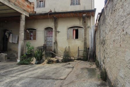 Casa à venda com 360m², 2 quartos e sem vaga Casa à venda com 360m², 2 quartos e sem vagaCasa 3