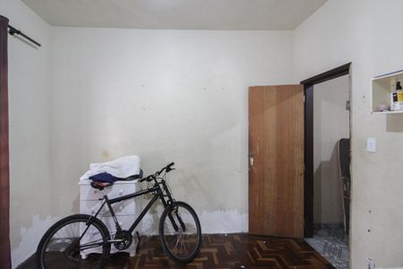 Casa à venda com 360m², 2 quartos e sem vaga Casa à venda com 360m², 2 quartos e sem vagaSala