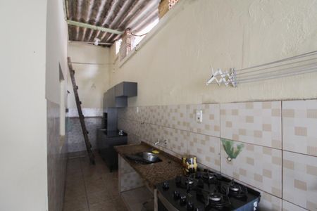 Casa à venda com 360m², 2 quartos e sem vaga Casa à venda com 360m², 2 quartos e sem vagaCasa 2 - Cozinha e Área de Serviço