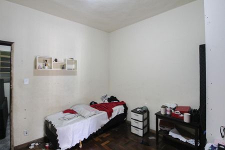 Casa à venda com 360m², 2 quartos e sem vaga Casa à venda com 360m², 2 quartos e sem vagaSala