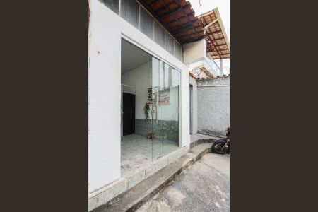 Casa à venda com 360m², 2 quartos e sem vaga Casa à venda com 360m², 2 quartos e sem vagaLoja