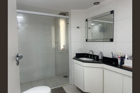 Casa de condomínio para alugar com 348m², 4 quartos e 6 vagasSuíte 3