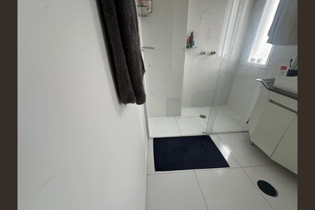 Casa de condomínio para alugar com 348m², 4 quartos e 6 vagasBanheiro da Suíte 1