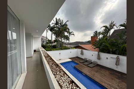 Casa de condomínio para alugar com 348m², 4 quartos e 6 vagasVaranda