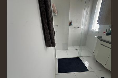 Casa de condomínio para alugar com 348m², 4 quartos e 6 vagasBanheiro da Suíte 1