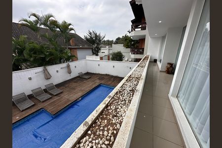 Casa de condomínio para alugar com 348m², 4 quartos e 6 vagasVaranda