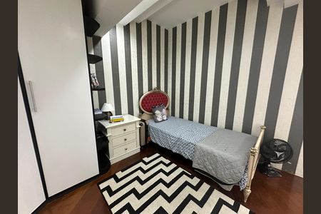 Casa de condomínio para alugar com 348m², 4 quartos e 6 vagasSuíte 3