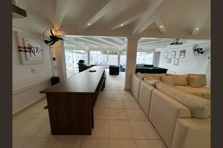 Casa de condomínio para alugar com 348m², 4 quartos e 6 vagasÁrea comum
