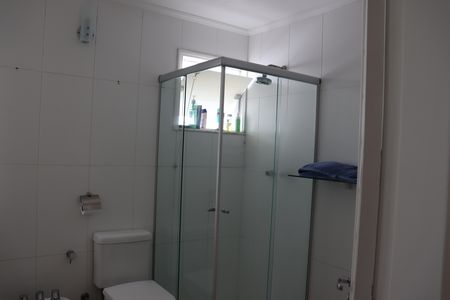 Casa de condomínio para alugar com 348m², 4 quartos e 6 vagasBanheiro da Suíte 2
